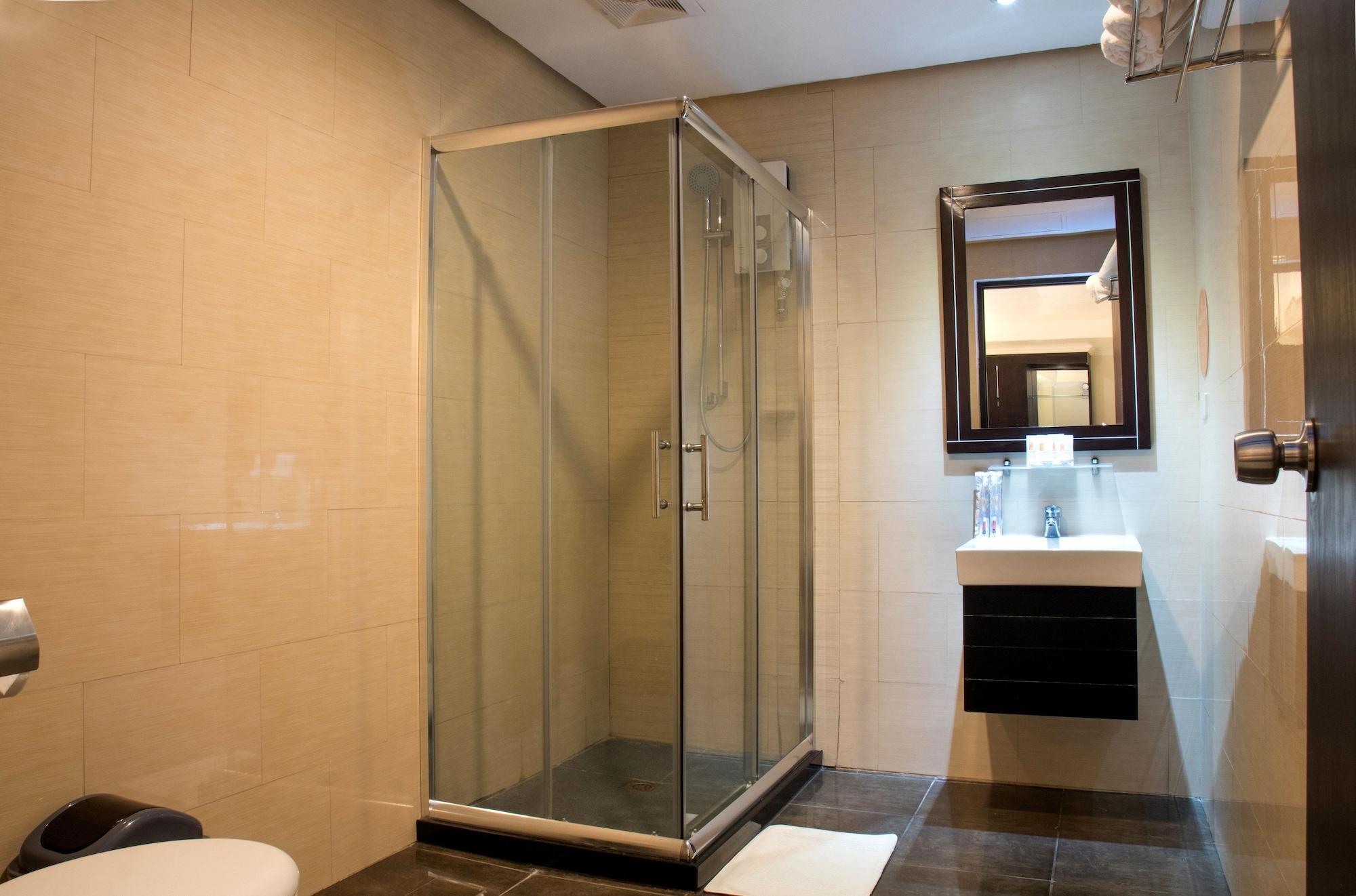 M Citi Suites Cebu Εξωτερικό φωτογραφία