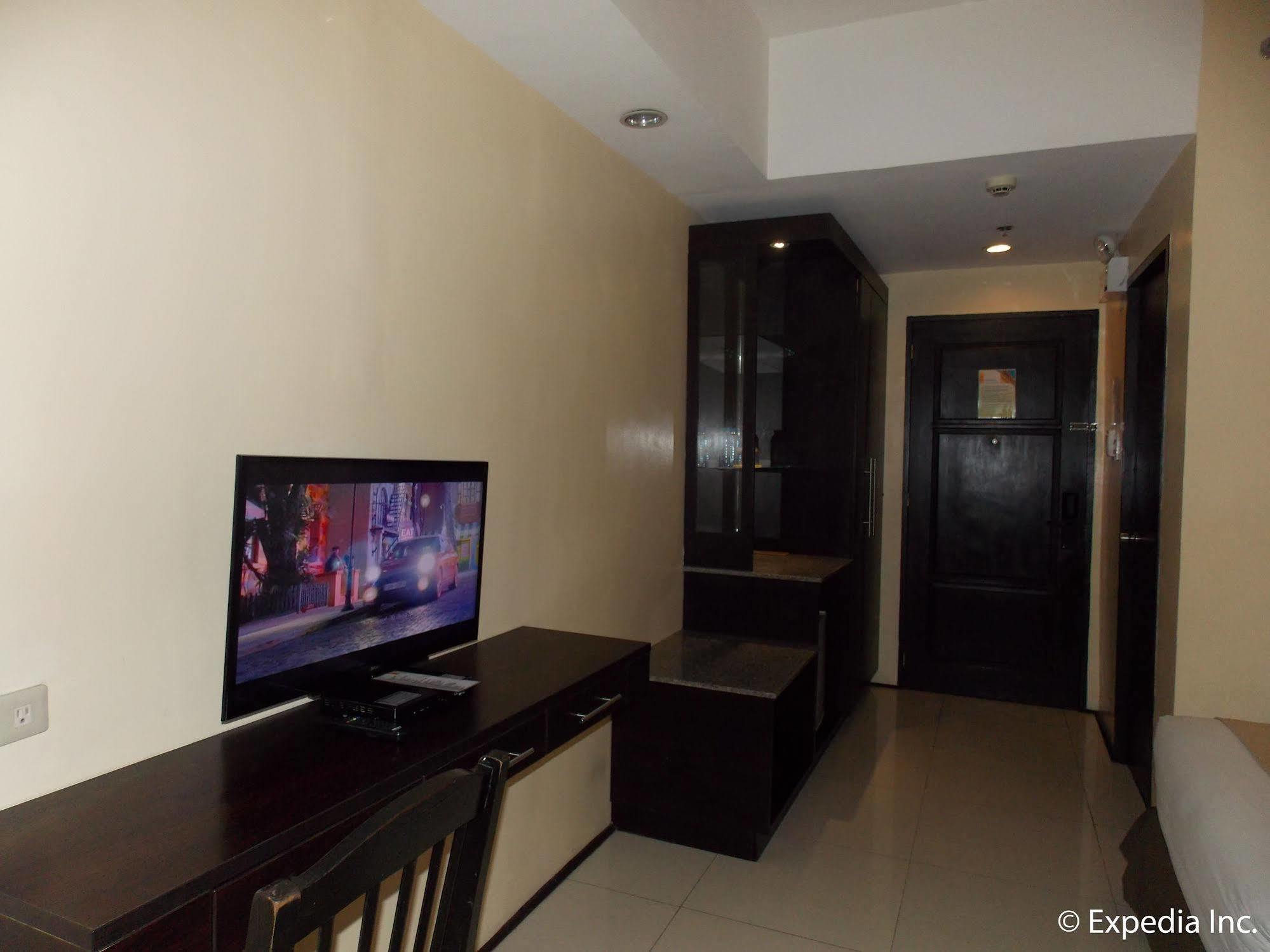 M Citi Suites Cebu Εξωτερικό φωτογραφία