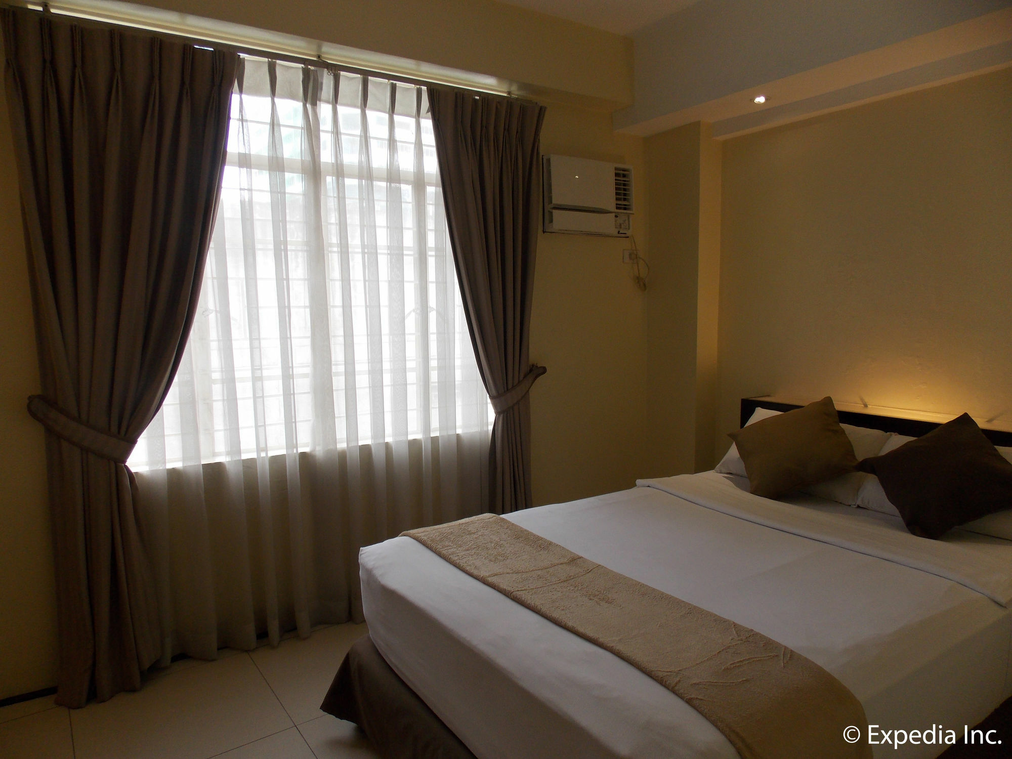 M Citi Suites Cebu Εξωτερικό φωτογραφία